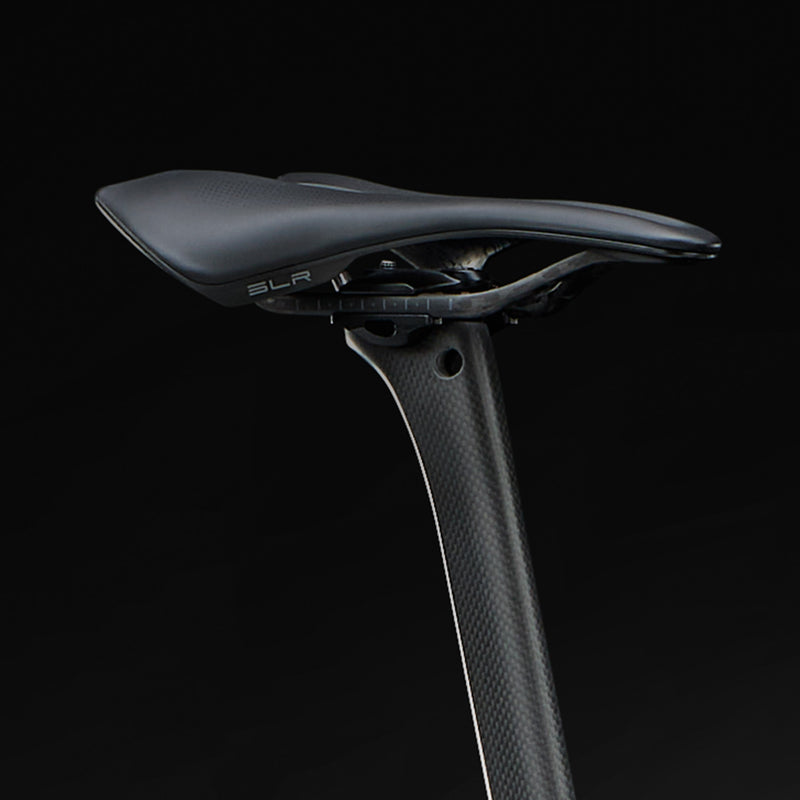 DUCATI_GR-Carbo-VISION_PDP-Pin_01-sella_1402x1402_Mob