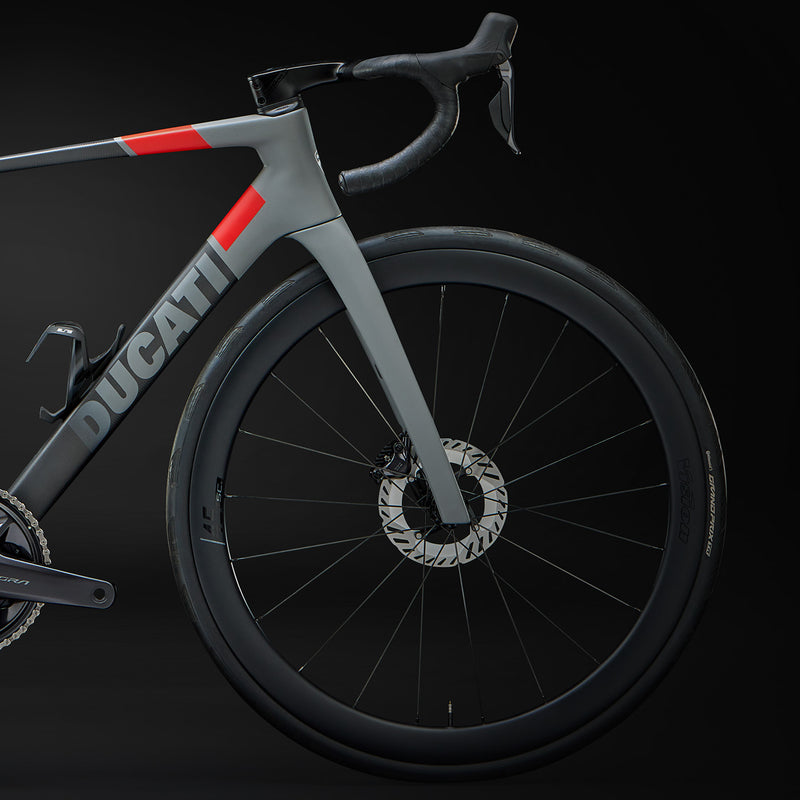DUCATI_GR-Carbo-VISION_PDP-Pin_03-ruota_1402x1402_Mob