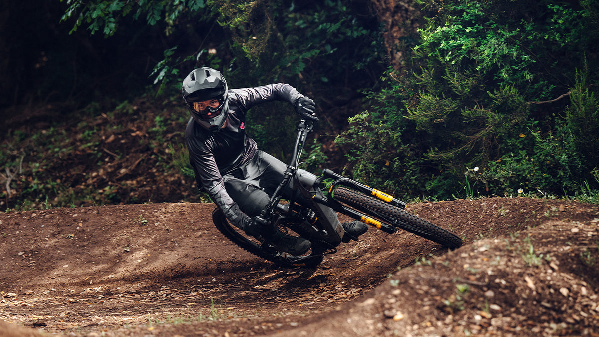 DUCATI_MTB-DM170_PLP-Editoriale_Collage-img5_1382x777_Desk