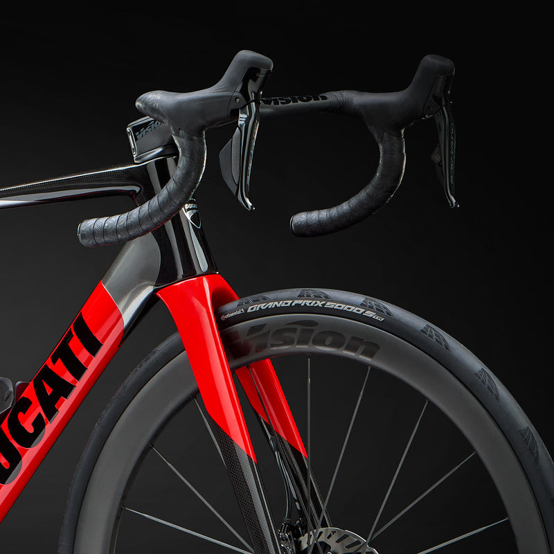 DUCATI_RD-EVO_PDP-Pin_02-manubrio_1402x1402_Mob_eaba7836-6e88-49df-bfa2-78cc0c50d131